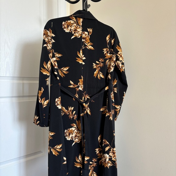 Dynamite Floral Belted Maxi Coat - Picture 7 of 8